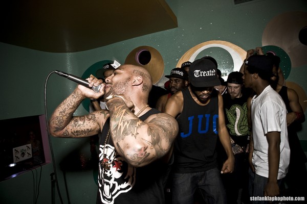 Hollywood Holt: Digital Freshness
