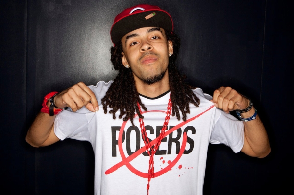 Dee-1-Rocking-ANTI