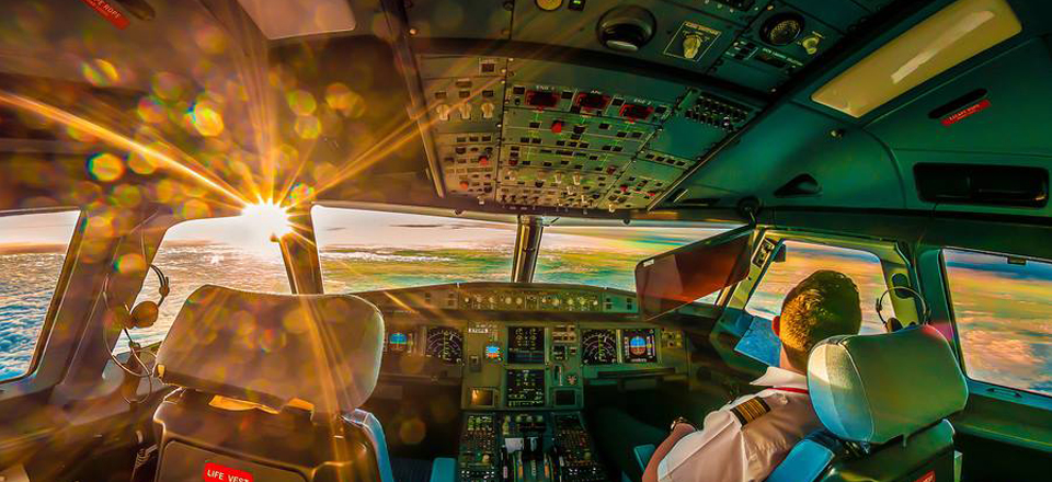 hdr_cockpit_banner